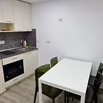 Sea View - The Sunny Apartament